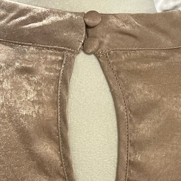 A.Calin By flying tomato puff sleeve top - Picture 4 of 9